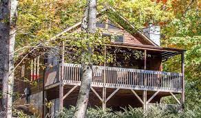 Cozy honeymoon cabins with hot tubs near asheville nc. Asheville Nc Pet Friendly Cabin Rentals Asheville Cabins Of Willow Winds