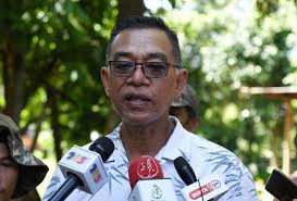 Ahli parlimen jelutong, s n rayer diperintahkan keluar dewan rakyat pada saat akhir sidang selepas enggan. Pru15 Tidak Akan Ada Perbincangan Kerusi Parlimen Terengganu Dengan Umno Rosol Astro Awani