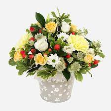 Depending on the stem variety, your bouquet can last anywhere from 5 days to 2 weeks. Send Flowers Uk Same Day Flowers In Uk By Local Florists Direct