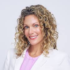 Jaclyn Wainwright's Instagram, Twitter & Facebook