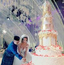 Yang dipertuan agong ретвитнул(а) king purwa. Gambar Perkahwinan Bekas Agong Tersebar Maajoomedia