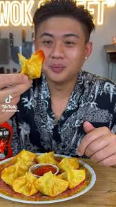 Kayla Holcomb (kaylaholcomb16)