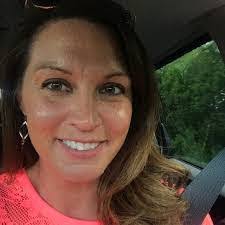 Amanda Poisson's Instagram, Twitter & Facebook