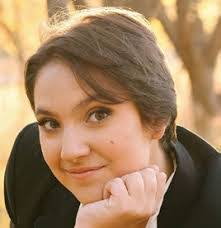 Andrea Eden's Instagram, Twitter & Facebook