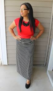Black And White Stripes 6 Ideas To Be Striking In Stripes Black And White Skirt White Striped Tee Striped Tee Shirt Dress