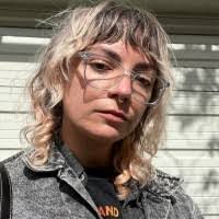 Stacy Dahl's Instagram, Twitter & Facebook