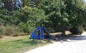 Επιχείρηση της ελληνικής αστυνομίας την τρίτη 24 σεπτεμβρίου στην περιοχή γύρω από το οικονομικό πανεπιστήμιο αθηνών και το πεδίον του άρεως για την καταπολέμηση της διακίνησης ναρκωτικών. H Porneia Kai Ta Narkwtika Einai Pia Kommati Toy Pedioy Toy Arews H Ka8hmerinh