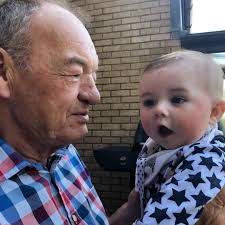 Anyone who lost a wallet this morning I found it in route 11 and turned it  over to Guelph Transit personnel