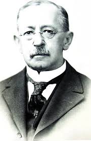 The Steins of Muscatine