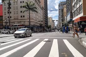 As estrias roxas estão numa fase intermediária, mas ainda são mais fáceis de solucionar. G2t7cqosqqakfm