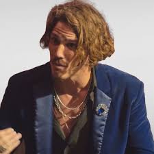 Romulo Arantes Neto Suit