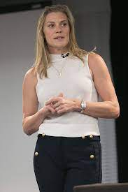 Actress Katee Sackhoff Speaks At The Battlestar Galactica Spotlight Katee Sackhoff Actresses Battlestar Galactica