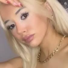 vanessa lara (@Lara472V)