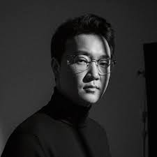 Amazon.com: A Mirror for The Blind: Reflections of a Digital Seoul:  9791198200235: Jeong, Mu, Brazeal, Mark Allen: Books