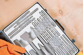 Percer le mur à l'aide d'une mèche au tungstène puis poser des chevilles. Quel Foret Utiliser Pour Percer Du Metal