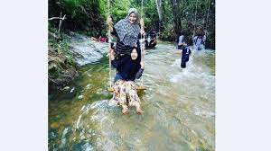 Kabupaten sarolangun memiliki 10 kecamatan, 9 kelurahan, dan 149 desa (dari total 141 kecamatan, 163 kelurahan dan 1.399 desa di seluruh jambi). Wikijambi Main Ayunan Di Atas Sungai Berair Jernih Pernah Ke Taman Tanjung Menanti Merangin Halaman 2 Tribun Jambi