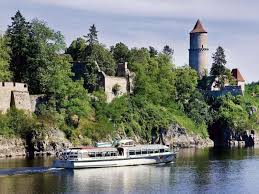 Možnost postavení stanu i karavanu Rekreacni Stredisko Radava Kovarov Dokempu Cz