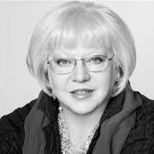 Мать работала там же, в отделе кадров. Kryuchkova Svetlana Nikolaevna Bolshoj Dramaticheskij Teatr Imeni G A Tovstonogova