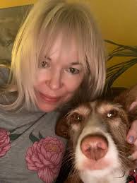 My wonderful Canela turns 7 today. I am just so lucky to have her in my  life (and my other pods of course, they will be jealous if not mentioned,  lol). She's