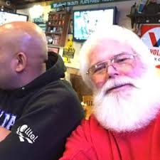 FAMOUS DAVE'S BAR-B-QUE