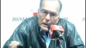 Primero fui locutor, luego cantante"