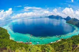 The map created by people like you! 30 Places With The Bluest Water On Earth Lostwaldo Borneo Countries To Visit Beautiful Places On Earth