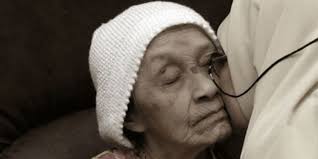 Wanita minta ibu bapa faham anak dah dewasa ada life sendiri, tak boleh  berkepit 24 jam