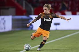 Ted wass was born in lakewood, ohio. Daniel Wass Von Valencia Cf Investiert In Eine Neue Plattform Um Jungen Spielern Zu Helfen Nach Welt