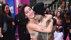 274.101 cheating in public vídeos gratuitos encontrados en xvideos con esta búsqueda. Noah Cyrus Slams Lil Xan S Cheating Accusation Amid Very Public Break Up Entertainment Tonight
