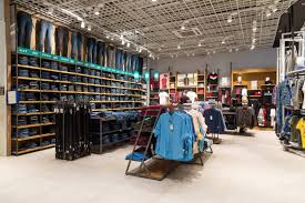 Arredamento per negozio abbigliamento in vendita in arredamento e casalinghi: Arredamento E Allestimento Negozi Per Il 2021 E Oltre