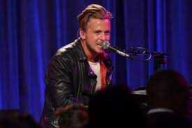 Onerepublic Singer Ryan Tedder Shares How He Stays Sane During Covid 19 Quarantine