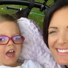 Fundraiser for Lindsay Dennis-Claridge by Veronica Breen : Help Lindsay &  Raelee fight their battles