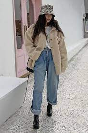 How To Wear Bucket Hats Howtowear Fashion Outfits With Hats Women Hats Fashion Winter Hat Outfit