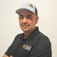 Arturo Escalera's Instagram, Twitter & Facebook