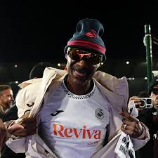 Snoop Dogg, Tom Brady e Ryan Reynolds: glamourosa 2ª divisão inglesa é impulsionada por celebridades