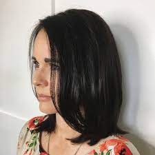 A Sleek Shoulder Length Layered Haircut With Jet Black Hair For Thin Hair Thin Hair Haircuts Hairstyles For Thin Hair Medium Thin Hair