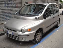 The fiat multipla was never sold in the united states meaning it is a very rare thing to see on the road. File Fiat Multipla Silver Front Jpg Wikimedia Commons