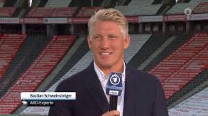 Home sports stars male bastian schweinsteiger height, weight, age, body statistics. Premiere Von Bastian Schweinsteiger Als Ard Experte 2020 Youtube