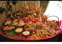 Can You Use Round Tables To Set Up A Buffet Google Search Buffet Set Buffet Tablescapes Buffet Set Up