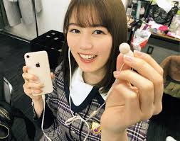 画像2 2 乃木坂46生田絵梨花 彼女感 溢れる イヤホン半分こ ショット公開 乃木撮vol 02 先行カット 乃木撮 生田絵梨花 カットモデル
