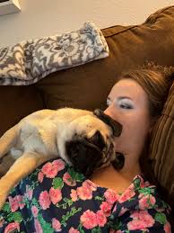 This dude sleeps in the strangest positions😳😒