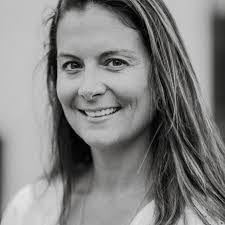 Kelli Jensen's Instagram, Twitter & Facebook