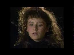 Elsa T En Vas Pas Clip Officiel J Etais Fan D Elsa Et Beaucoup Moins De Vanessa Chanson Chansons Annees 70 Artiste Video