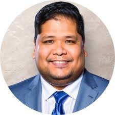 Tina Lippens's Instagram, Twitter & Facebook