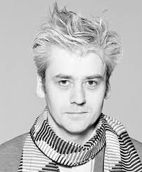 アート・デザイン・音楽 Luke Stephenson LG OLED ART