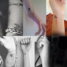 Das tattoo am handgelenk ist nicht so auffällig und kann sehr elegant und stilvoll erscheinen. Dauer Kosten Circa Dieses Tattoo Tatowieren Tatowierung Erstes Tattoo