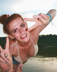 i got new body glitter in the mail today, can you tell? 🤪😑