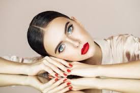 Finish your makeup with a simple lip gloss. Makeup Tips For Women With Black Hair And Dark Brown Eyes Lovetoknow