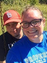 Leah Oatman's Instagram, Twitter & Facebook