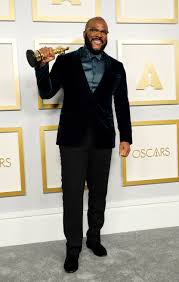 'nomadland' wins best picture at the 93rd academy awards. Q7yitlu04d806m